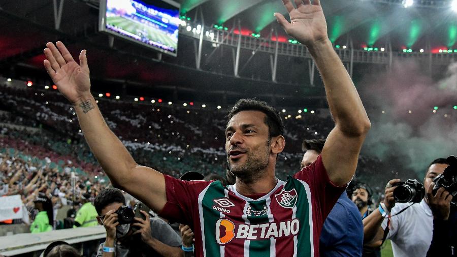 Fred dita o ritmo da torcida durante a partida entre Fluminense e Ceará - THIAGO RIBEIRO/AGIF - AGÊNCIA DE FOTOGRAFIA/ESTADÃO CONTEÚDO