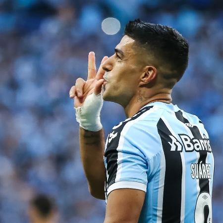 08/04/2023 - Luis Suarez jogador do Gremio comemora seu gol durante partida contra o Caxias no estadio Arena do Gremio - Pedro H. Tesch/AGIF