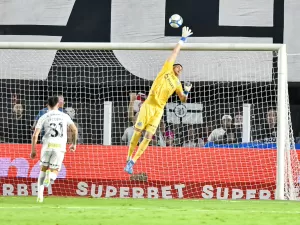 Gabriel Brazão revela drama familiar e exalta vitória do Santos contra o Ceará