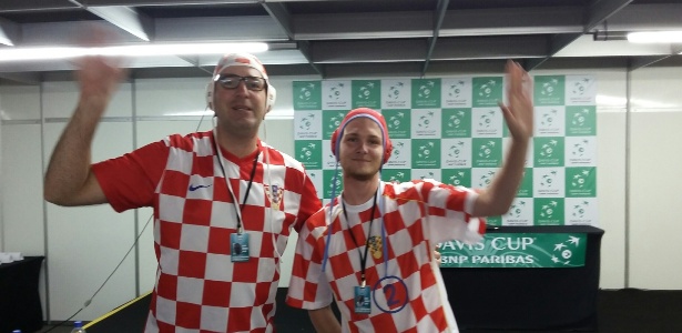 Pai e filho torcem pela Croácia na Copa Davis - Fábio Aleixo/UOL