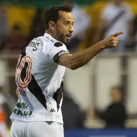 Nenê comemora gol do Vasco sobre o Ituano em duelo decisivo da Série B - Diogo Reis/AGIF