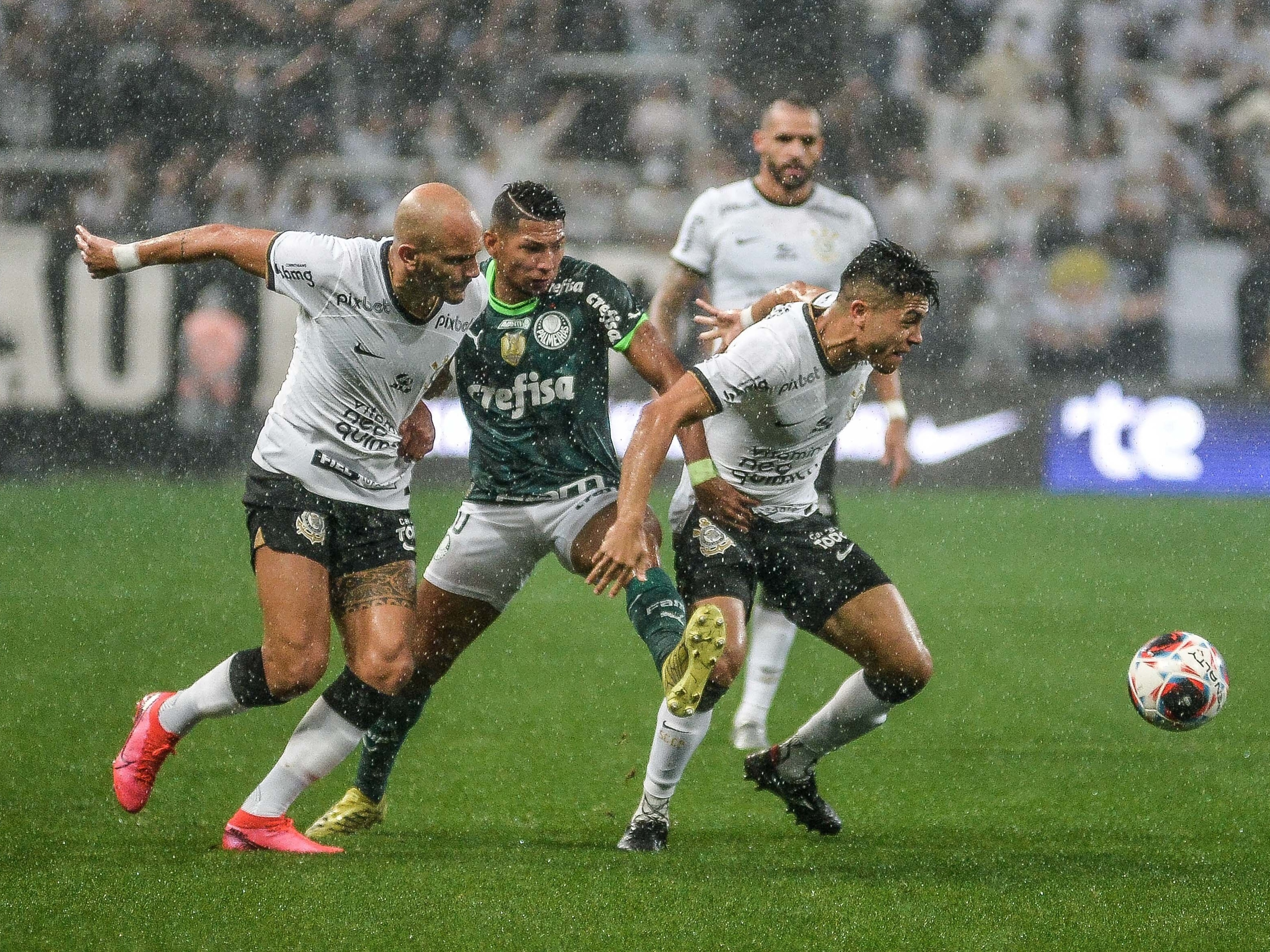 Pós-Jogo: Empate louco e resultado ruim! Corinthians empata com
