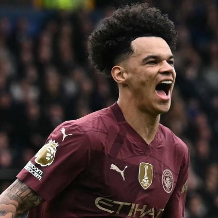O"Reilly marcou e desafogou time de Pep Guardiola, que fechou a conta com Kovacic - Paul ELLIS / AFP