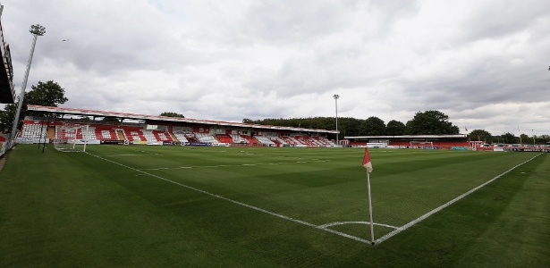Estádio Lamax, onde o Stevenage FC manda suas partidas - Matthew Lewis/Getty Images