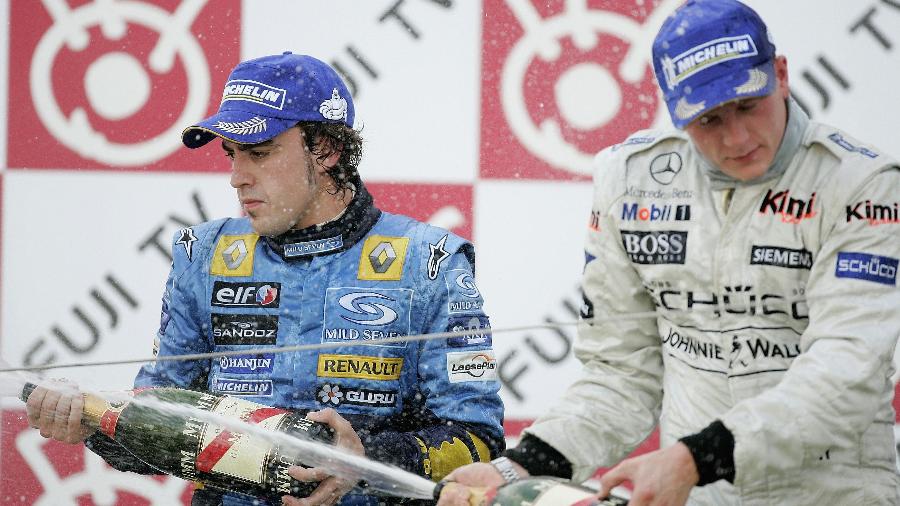 Kimi Raikkonen saiu de 17º para vencer em Suzuka. Alonso foi o 3º depois de largar em 16º - Clive Mason/Getty Images