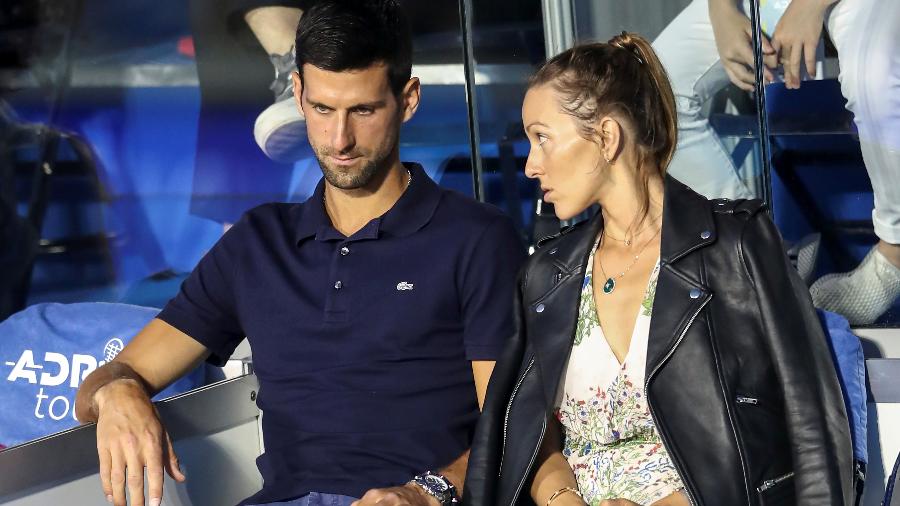 Novak Djokovic e sua esposa, Jelena Djokovic, durante etapa de Belgrado do Adria Tour - Reuters
