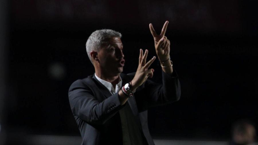 Hernán Crespo, técnico do São Paulo, foi comandante do Defensa y Justicia, algoz do Palmeiras na final da Recopa Sul-Americana - Rubens Chiri / saopaulofc.net