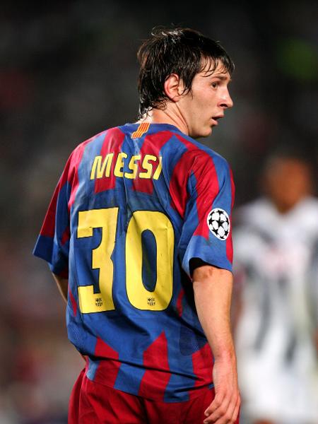 Lionel Messi usou a camisa 30 no início da carreira profissional no Barcelona - Michael Regan - PA Images via Getty Images