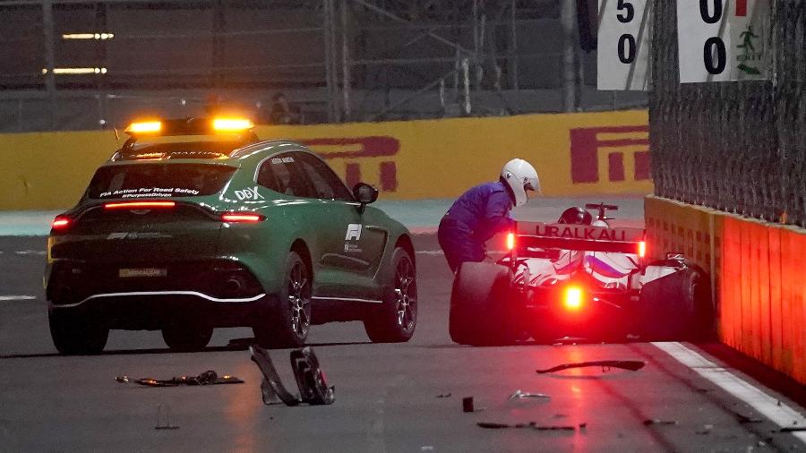 Nikita Mazepin, então na Haas, foi um dos que levou a pior em acidente no GP da Arábia Saudita de 2021 - Hasan Bratic/picture alliance via Getty Images