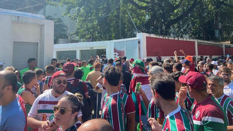 Torcedores do Fluminense acompanham final do Mundial nas Laranjeiras