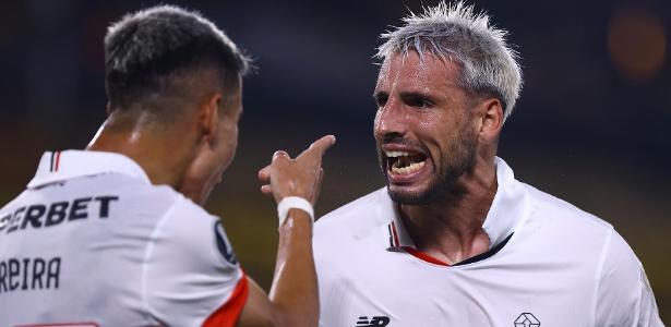 DESCANSO! Zubeldia poupará dois titulares contra o Atlético-GO 