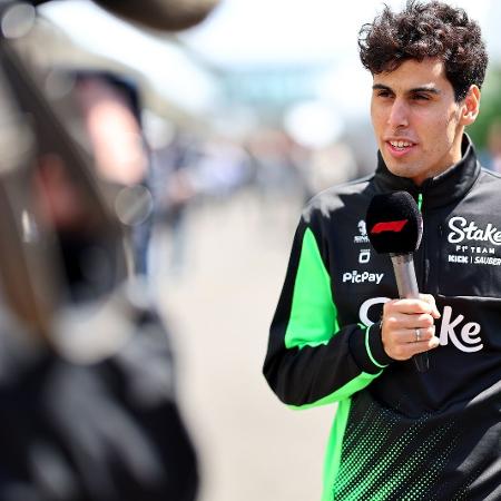 Gabriel Bortoleto, da Sauber, no circuito de Suzuka