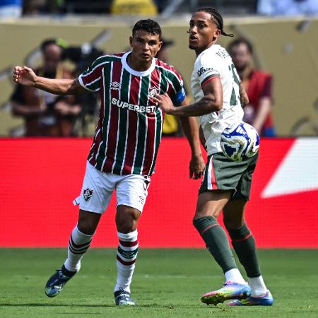 Thiago Silva e João Pedro em ação durante Fluminense x Chelsea, jogo do Mundial Thiago Silva e João Pedro em ação durante Fluminense x Chelsea, jogo do Mundial