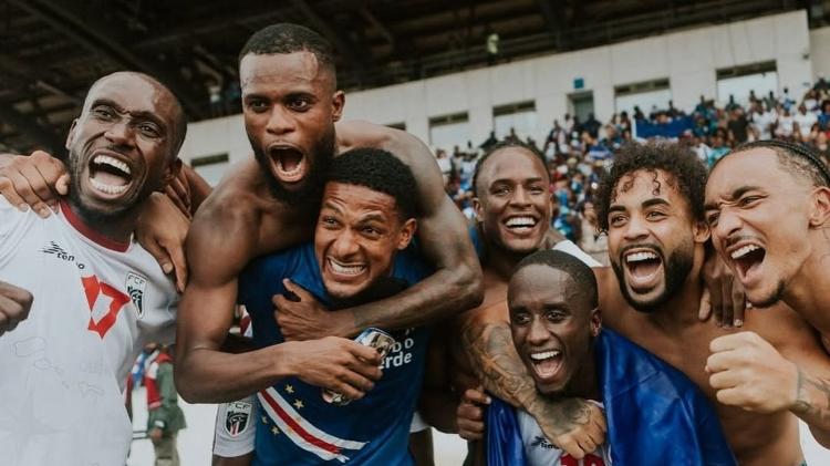 Jogadores de Cabo Verde comemoram vitórias nas Eliminatórias para a Copa do Mundo Jogadores de Cabo Verde comemoram vitórias nas Eliminatórias para a Copa do Mundo