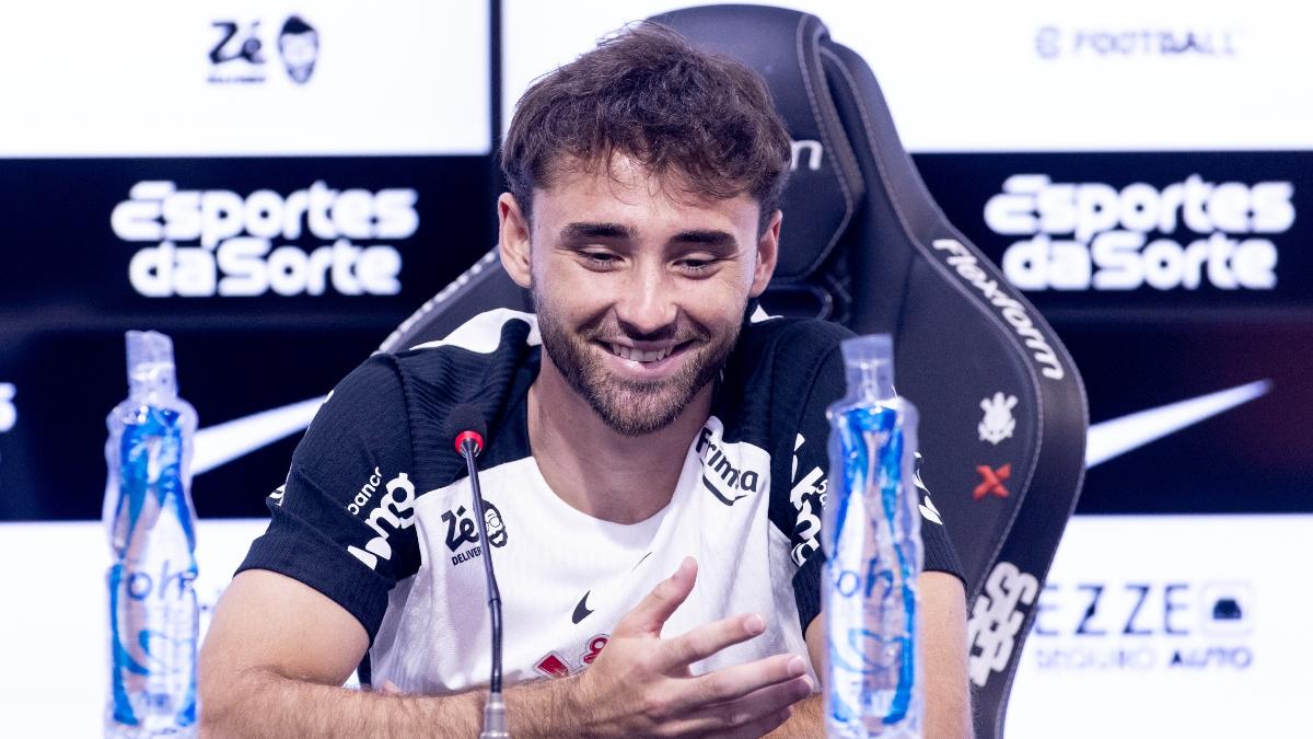 Corinthians recusa proposta de R$ 5 milhões pelo lateral Pedro Milans