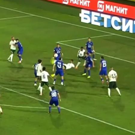 Jubal, zagueiro ex-Santos, faz golaço de bicicleta durante jogo na Rússia