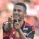 Flamengo cutuca Palmeiras antes de jogo atrasado: 'Est&atilde;o deixando chegar'