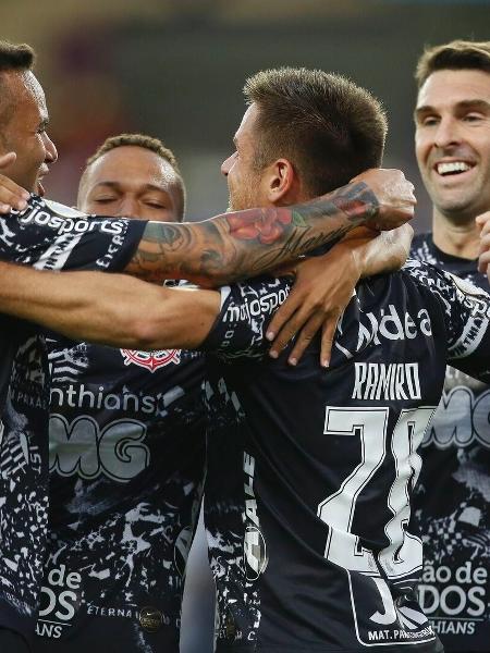 Jogadores do Corinthians celebram gol contra o Atlético Nacional - Rafael Ribeiro/Florida Cup