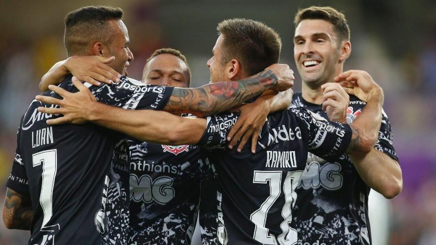 Jogadores do Corinthians celebram gol contra o Atlético Nacional - Rafael Ribeiro/Florida Cup