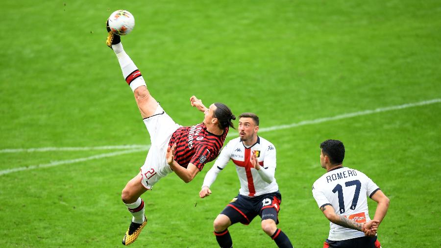 Ibrahimovic durante Milan x Genoa - Daniele Mascolo/Reuters