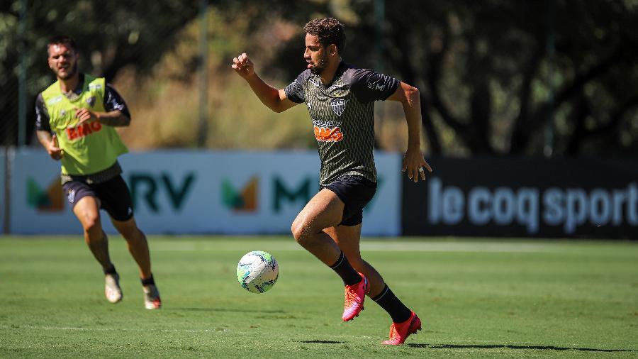 Gabriel foi o primeiro jogador diagnosticado com o novo coronavírus durante o surto da doença na Cidade do Galo - Pedro Souza/Atlético-MG/Divulgação