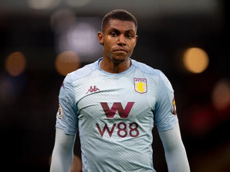 Inter se aproxima do atacante Wesley Moraes, do Aston Villa