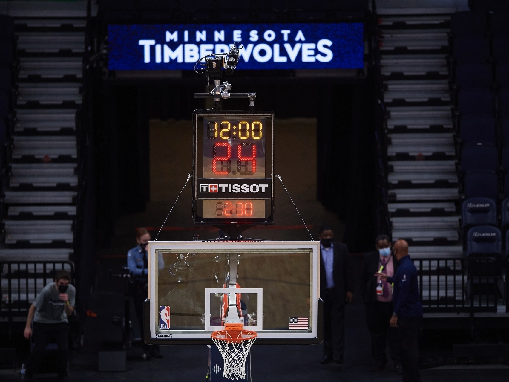 Quantos quartos tem um jogo de basquete e qual tempo dele??​ 