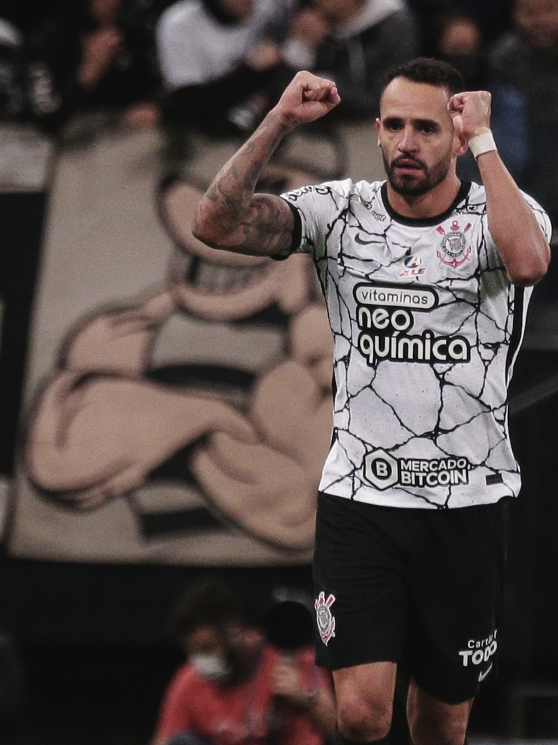 Renato Augusto é o único jogador do Corinthians na seleção do