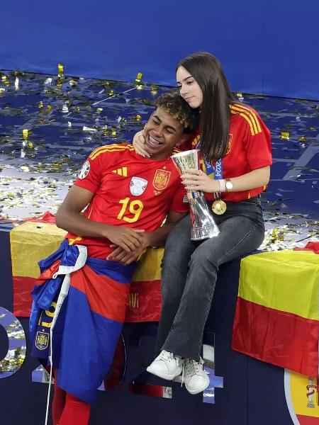 Romance entre Lamine Yamal e Alex Padilla foi descoberto na final da Eurocopa-2024