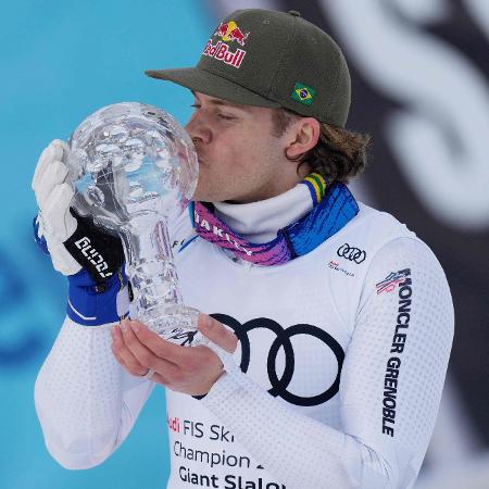 Lucas Pinheiro Braathen faz história em Lillehammer e conquista inédito Globo de Cristal para o Brasil