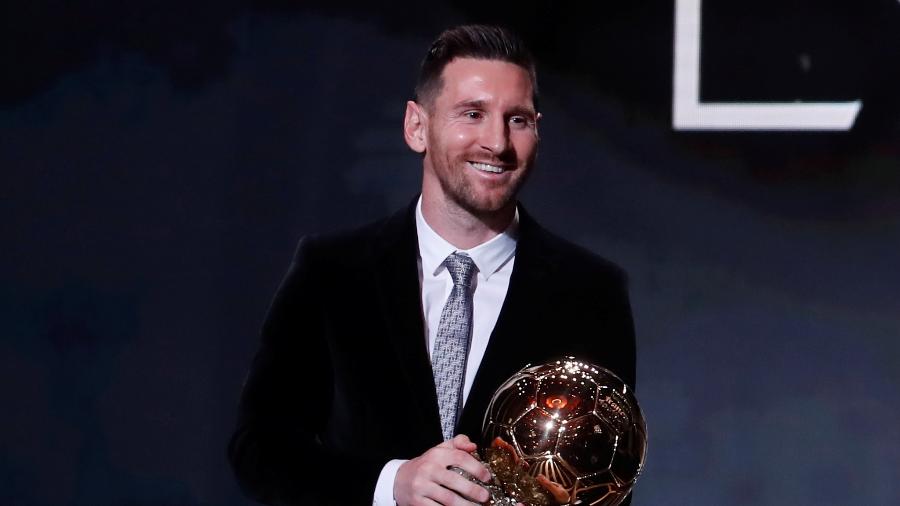 Lionel Messi recebe o prêmio Bola de Ouro de 2019 - REUTERS/Christian Hartmann