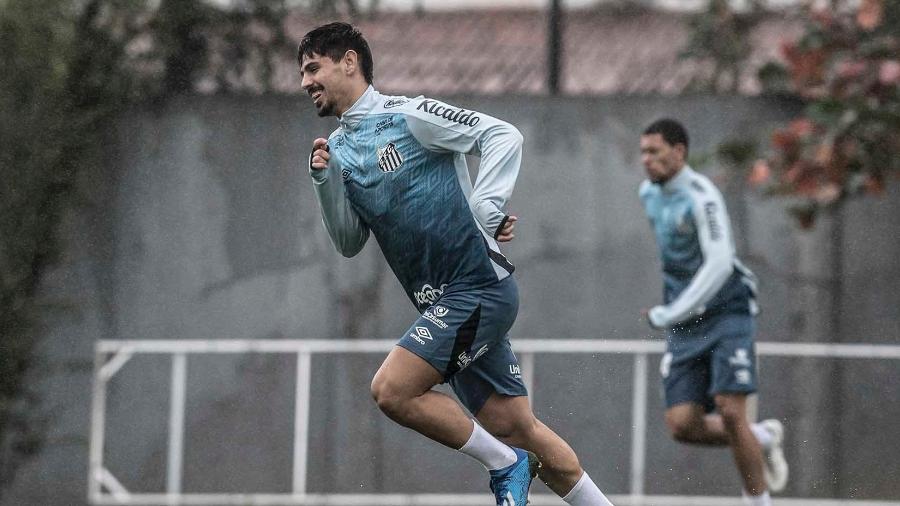 Meia Anderson Ceará em treinamento no CT do Santos - Ivan Storti/Santos FC