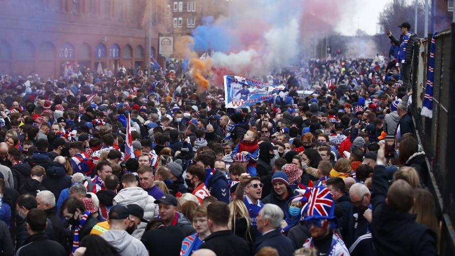 Torcedores do Rangers comemoram título do Campeonato Escocês - Action Images via Reuters/Jason Cairnduff
