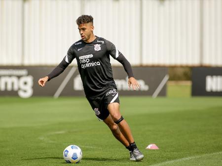 Corinthians Esquecido Leo Santos Perde Espaco Para Garoto Da Base