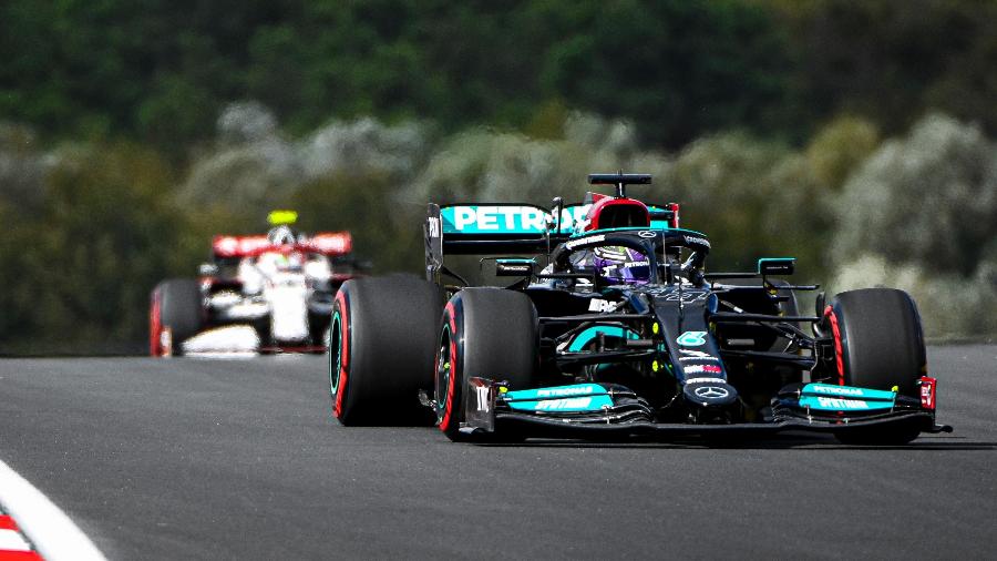 Lewis Hamilton durante o primeiro treino livre para o GP da Turquia, 16ª etapa do Mundial de F-1 - Mercedes