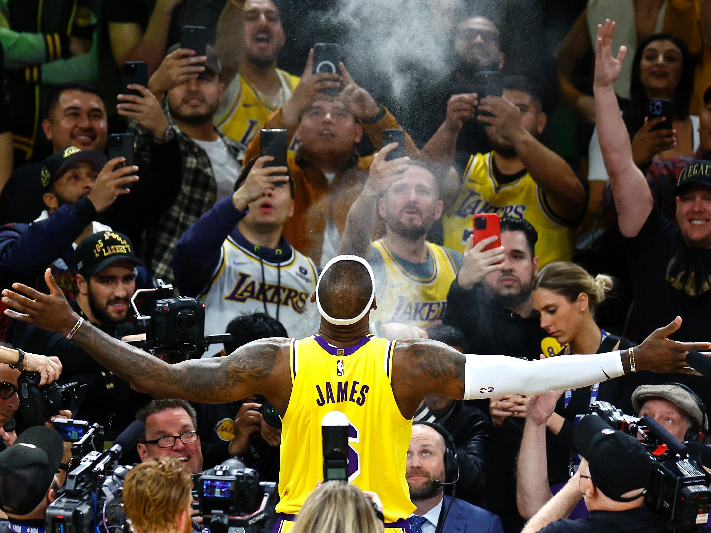 NBA: número 1 do Draft diz que LeBron é o maior jogador de todos