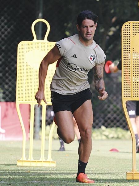 Alexandre Pato durante treino do São Paulo - Divulgação/Instagram @pato