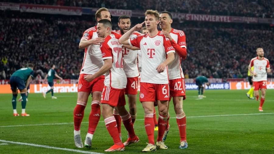 Joshua Kimmich abre o placar para o Bayern de Munique nas quartas de final da Liga dos Campeões contra o Arsenal
