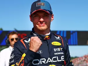 Vitória com Verstappen 'pendurado' mostra que a Fórmula 1 está mudando