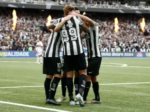 Canal UOL na TV: PVC comenta estreia do Botafogo na Copa Intercontinental