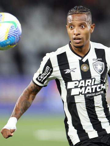 Tchê Tchê Leaves Botafogo, But Debt Dispute With São Paulo Remains