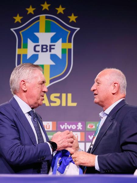 Carlo Ancelotti e Felipão na apresentação do técnico da seleção brasileira Carlo Ancelotti e Felipão na apresentação do técnico da seleção brasileira