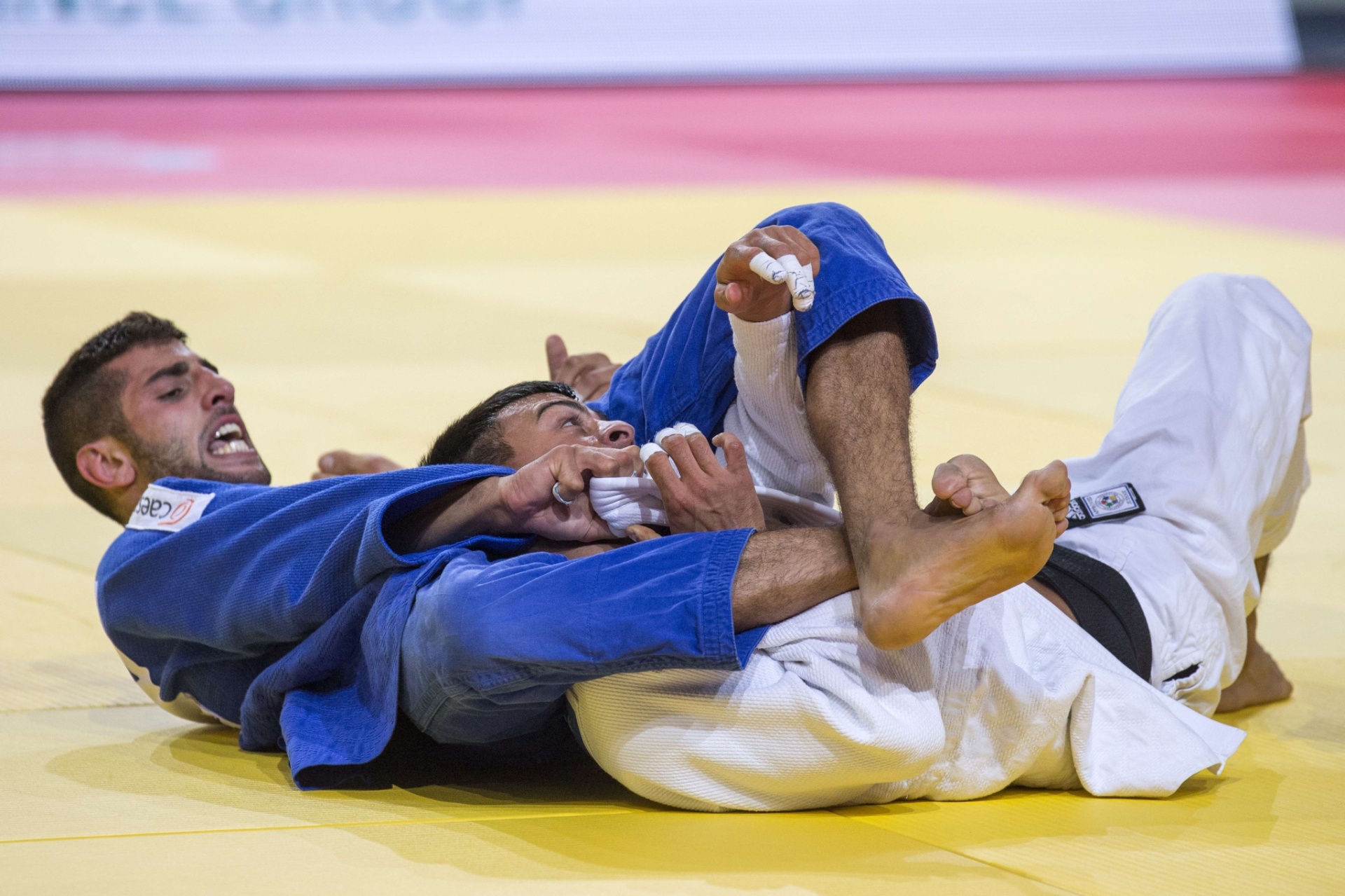 AFP PHOTO / JACK GUEZ