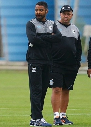 Roger e James - Lucas Uebel/Divulgação Grêmio - Lucas Uebel/Divulgação Grêmio