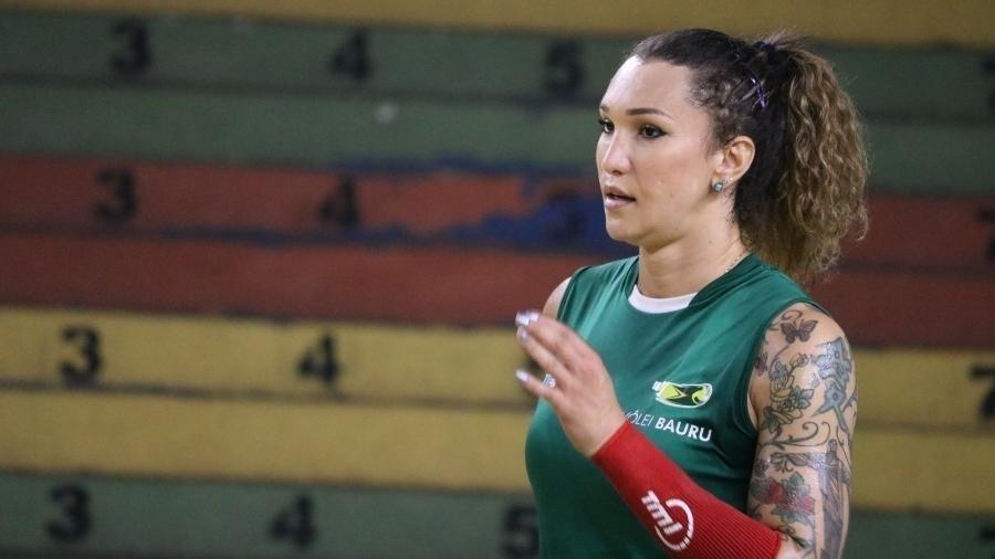 Tifanny Abreu, é uma mulher trans e joga como oposta na equipe de vôlei feminino do Bauru - Neide Carlos/Vôlei Bauru