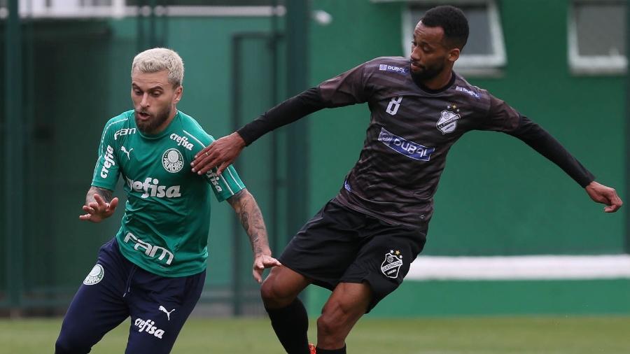 Lucas Lima em ação em jogo-treino do Palmeiras contra a Inter de Limeira - Cesar Greco/Ag. Palmeiras/Divulgação