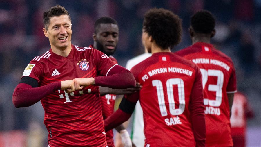 Imparável, Lewandowski marcou mais dois para o Bayern, que segue na ponta da tabela - Getty Images