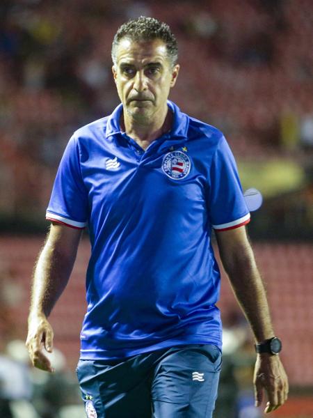 Renato Paiva técnico do Bahia durante partida contra o Sport - Rafael Vieira/AGIF