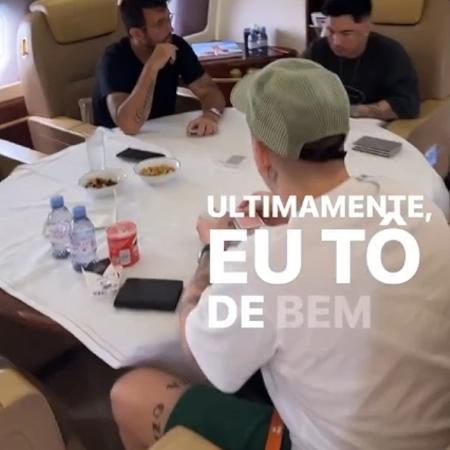 Avião de Neymar tem até mesa para jogar pôquer - Reprodução/Instagram