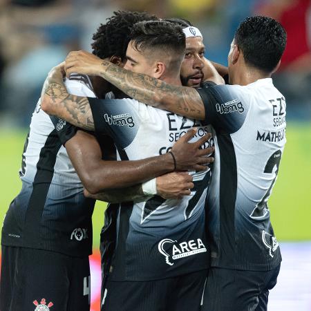 Time de Memphis e companhia venceu o Cuiabá e respirou na tabela do Brasileirão